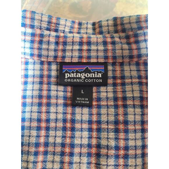 Patagonia “Worn Wear” Organic Cotton Button-Down – Men’s Large Beige/Blue Check - Picture 3 of 5
